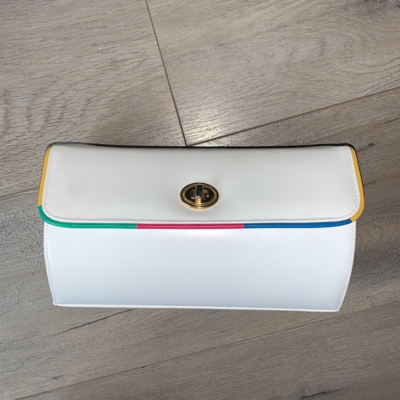 RO-EL Vintage White Structured TurnLock Bag - Picture 11 of 11